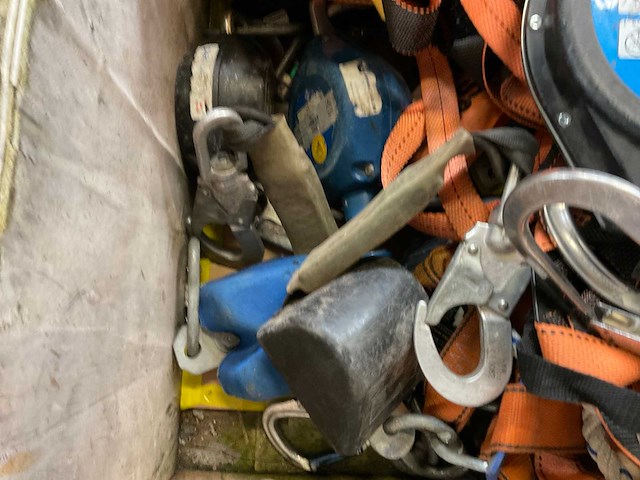 Partij veiligheidsharnassen - afbeelding 4 van  4