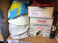 Partij veiligheidshelmen- en brillen - afbeelding 2 van  3