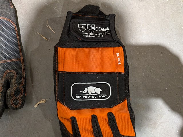 Partij veiligheidskleding, o.a. stihl, husqvarna & oregon - afbeelding 13 van  23