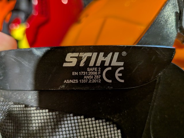 Partij veiligheidskleding, o.a. stihl, husqvarna & oregon - afbeelding 17 van  23