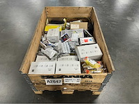 Partij veiligheidsmiddelen - afbeelding 1 van  11