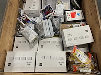 Partij veiligheidsmiddelen - afbeelding 4 van  11