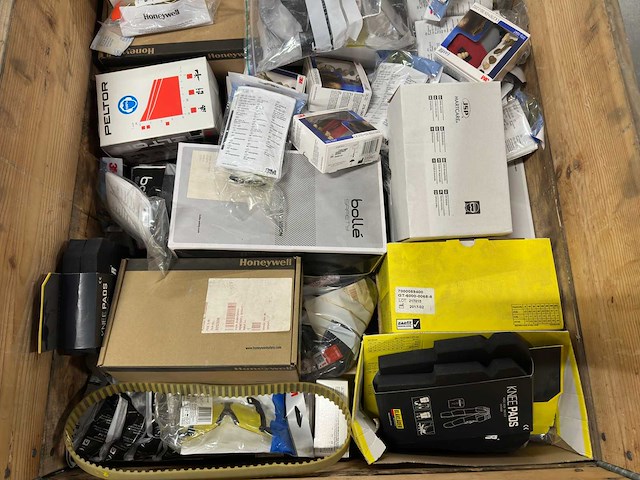 Partij veiligheidsmiddelen - afbeelding 5 van  11