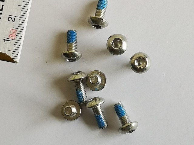 Partij veiligheidsschroeven + divers gereedschap - afbeelding 5 van  11