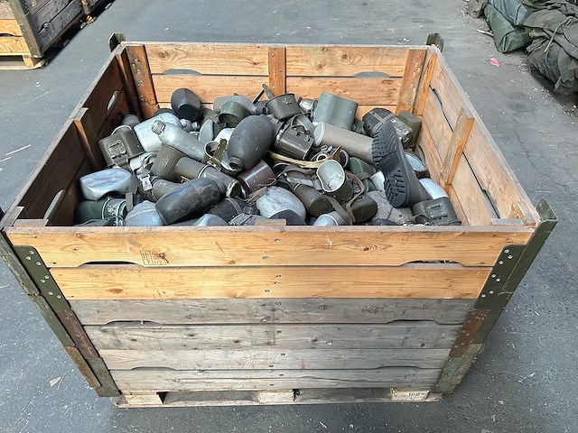 Partij veldflessen - afbeelding 3 van  3