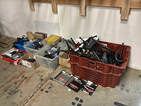 Partij velo / sram / shimano / gore / bobike / cube fietsonderdelen - afbeelding 1 van  9