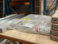 Partij velux dakramen en onderdelen (37x) - afbeelding 6 van  22
