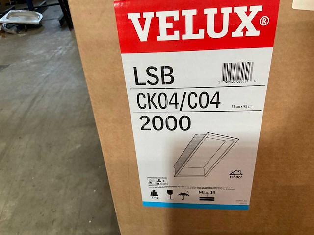 Partij velux dakramen en onderdelen (37x) - afbeelding 20 van  22