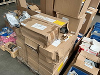Partij ventilatie-, verwarmings- en installatiematerialen - afbeelding 1 van  5