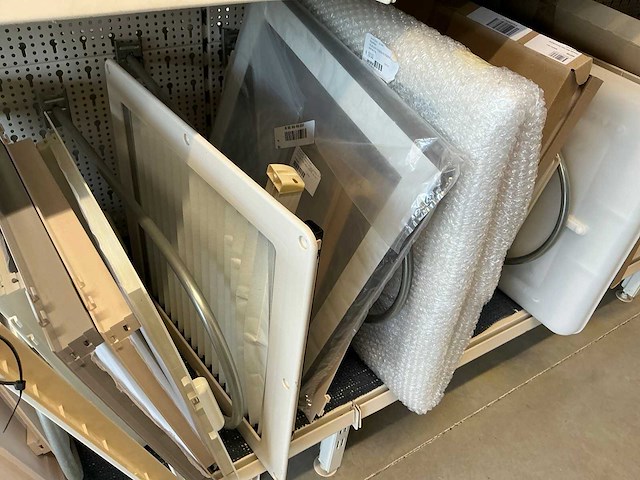 Partij ventilatieroosters, dakluikhorren en dakluik toebehoren - afbeelding 5 van  30
