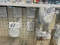 Partij ventilatieroosters, dakluikhorren en dakluik toebehoren - afbeelding 24 van  30