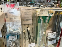 Partij ventilatieroosters, dakluikhorren en dakluik toebehoren - afbeelding 26 van  30