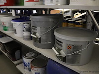 Partij verf bestaande uit o.a. keim soldalan sol-silicaat buitenmuurverf me, soldalan-verdunning, sigma mortar 2k ep base + hardner, toupret murex & sikkens wapex 529 multicolour vlokken - afbeelding 2 van  20