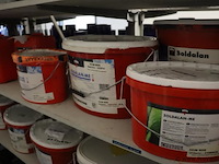 Partij verf bestaande uit o.a. keim soldalan sol-silicaat buitenmuurverf me, soldalan-verdunning, sigma mortar 2k ep base + hardner, toupret murex & sikkens wapex 529 multicolour vlokken - afbeelding 7 van  20