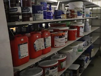 Partij verf bestaande uit o.a. keim soldalan sol-silicaat buitenmuurverf me, soldalan-verdunning, sigma mortar 2k ep base + hardner, toupret murex & sikkens wapex 529 multicolour vlokken - afbeelding 1 van  20