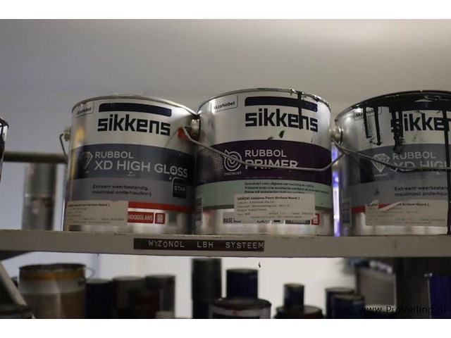 Partij verf bestaande uit o.a. keim soldalan sol-silicaat buitenmuurverf me, soldalan-verdunning, sigma mortar 2k ep base + hardner, toupret murex & sikkens wapex 529 multicolour vlokken - afbeelding 14 van  20