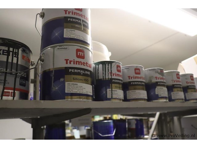 Partij verf bestaande uit o.a. keim soldalan sol-silicaat buitenmuurverf me, soldalan-verdunning, sigma mortar 2k ep base + hardner, toupret murex & sikkens wapex 529 multicolour vlokken - afbeelding 15 van  20