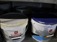 Partij verf bestaande uit o.a. ppg façade topcoat gevelverf matt, sikkens alphatex sf, primer, diepgrond, perfax wandlijm, wijzonol gevelcoat & caparo muresko buitenmuurverf - afbeelding 7 van  16