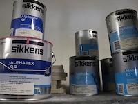 Partij verf bestaande uit o.a. ppg façade topcoat gevelverf matt, sikkens alphatex sf, primer, diepgrond, perfax wandlijm, wijzonol gevelcoat & caparo muresko buitenmuurverf - afbeelding 9 van  16