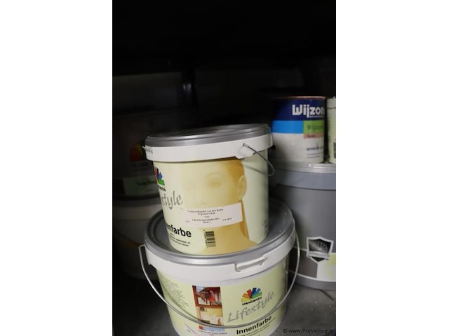 Partij verf bestaande uit o.a. ppg façade topcoat gevelverf matt, sikkens alphatex sf, primer, diepgrond, perfax wandlijm, wijzonol gevelcoat & caparo muresko buitenmuurverf - afbeelding 14 van  16