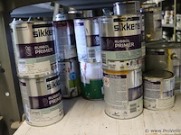 Partij verf bestaande uit o.a. sigma primer, ppg s2u grondverf allure, veveo rain guard, urethan primer 4s & sikkens rubbol primer - afbeelding 4 van  24