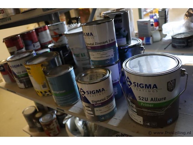 Partij verf bestaande uit o.a. sigma primer, ppg s2u grondverf allure, veveo rain guard, urethan primer 4s & sikkens rubbol primer - afbeelding 13 van  24