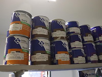 Partij verf bestaande uit o.a. sigma primer, ppg s2u grondverf allure, veveo rain guard, urethan primer 4s & sikkens rubbol primer - afbeelding 12 van  24