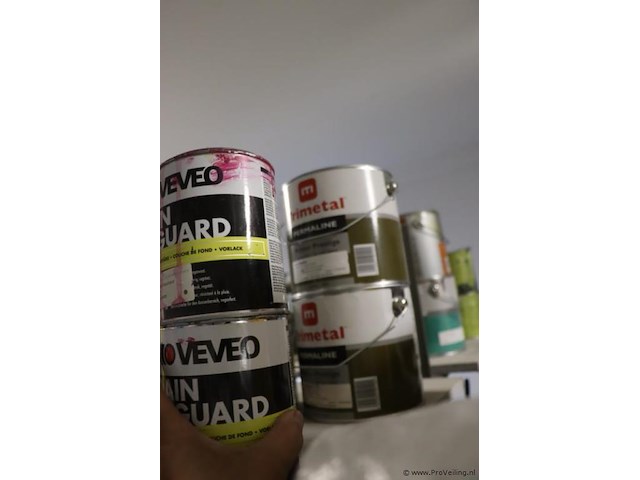 Partij verf bestaande uit o.a. sigma primer, ppg s2u grondverf allure, veveo rain guard, urethan primer 4s & sikkens rubbol primer - afbeelding 20 van  24