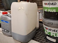 Partij verf en diverse vloeistoffen - afbeelding 9 van  11