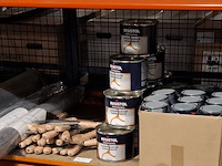 Partij verf en non paint - afbeelding 1 van  21