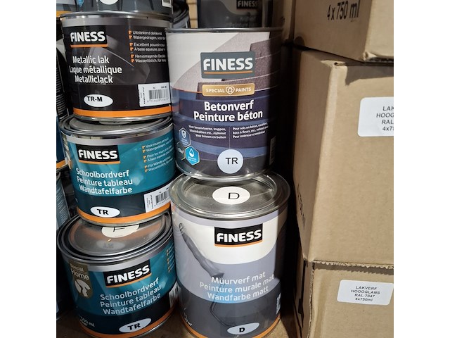 Partij verf en non paint - afbeelding 21 van  25