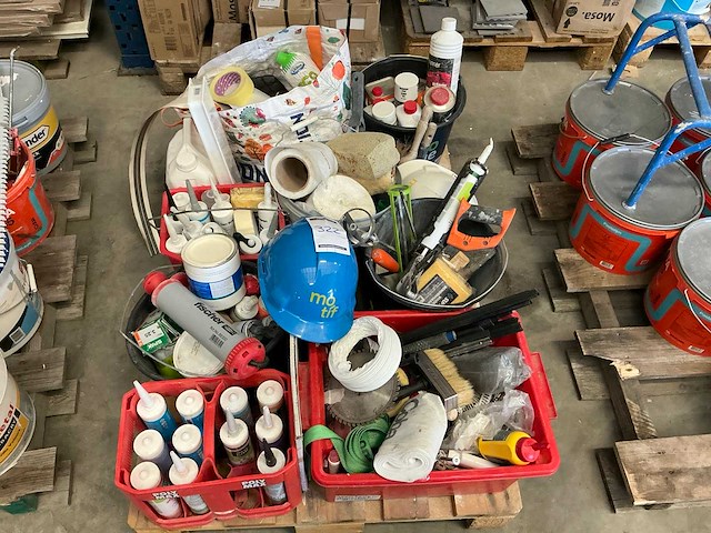 Partij verf , pur , lijm & kit - afbeelding 2 van  7