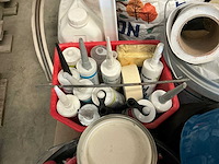 Partij verf , pur , lijm & kit - afbeelding 5 van  7