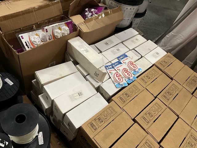 Partij verjaardagskaars - afbeelding 1 van  5