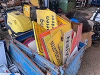 Partij verkeersborden - afbeelding 4 van  5