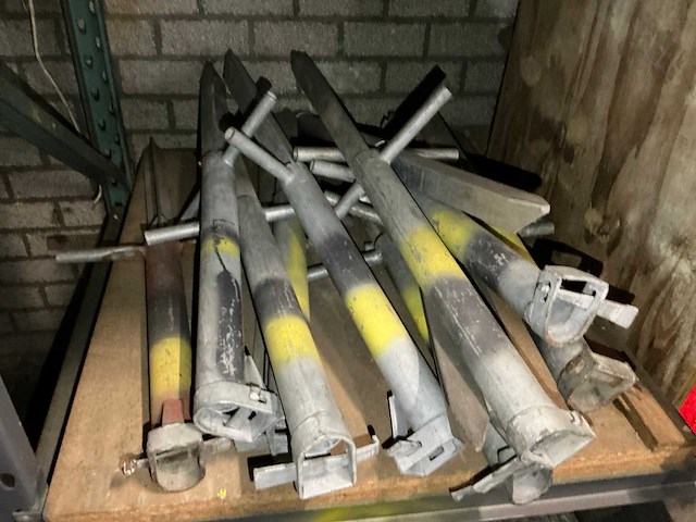 Partij verkeersborden - afbeelding 2 van  4