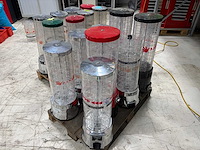 Partij verkoopautomaten met onderdelen en sleutels - afbeelding 3 van  8