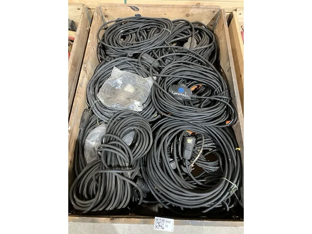 Partij verlengkabels, 220v - afbeelding 2 van  5