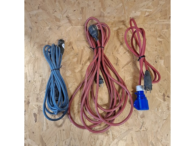 Partij verlengkabels - afbeelding 14 van  16
