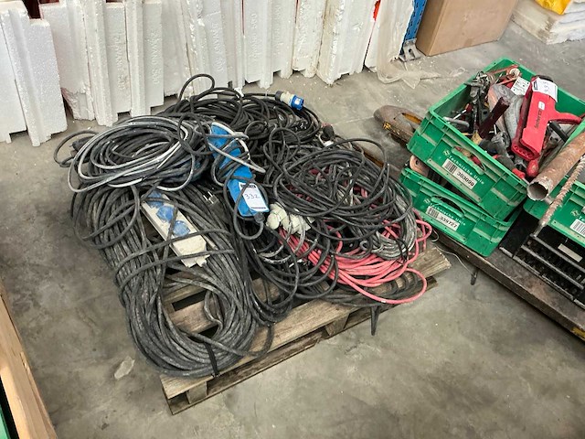 Partij verlengsnoeren - afbeelding 1 van  4