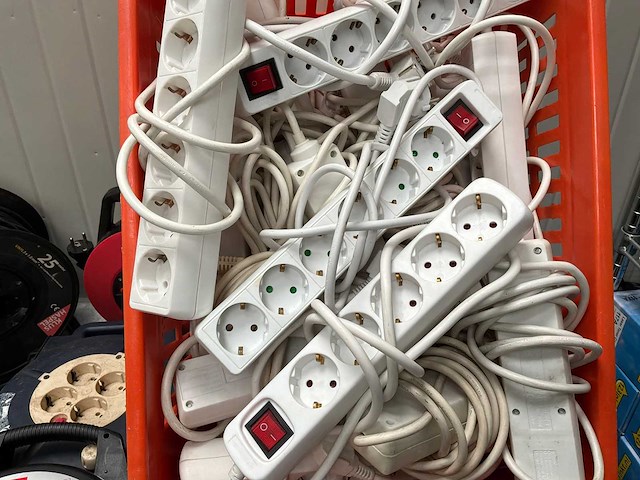 Partij verlengsnoeren - afbeelding 4 van  5