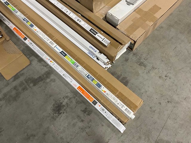 Partij verlichting (93x) - afbeelding 7 van  11