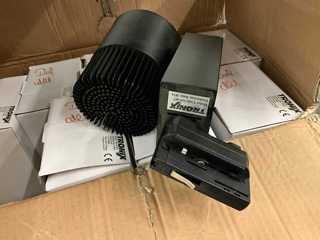 Partij verlichting - afbeelding 8 van  14