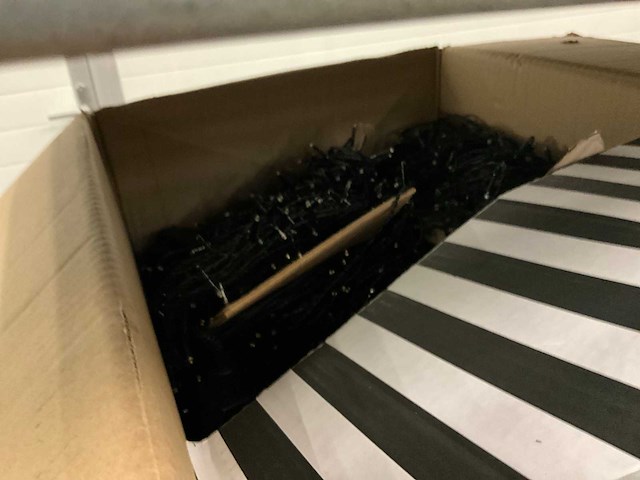 Partij verlichting - afbeelding 13 van  14