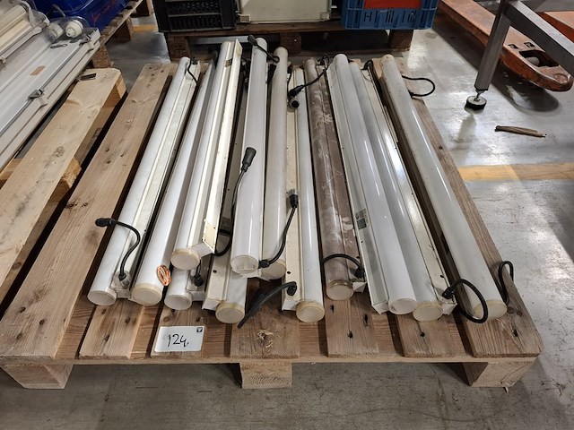 Partij verlichting - afbeelding 2 van  12