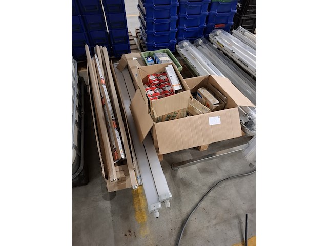 Partij verlichting - afbeelding 6 van  12