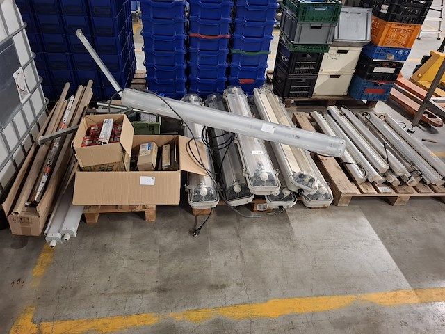 Partij verlichting - afbeelding 12 van  12