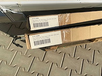 Partij verlichtingonderdelen, strips etcetera - afbeelding 1 van  4