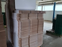 Partij verpakkingsdozen op 2x pallet - afbeelding 2 van  6