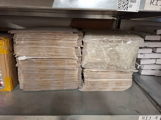 Partij verpakkingsmateriaal, tape, etc. - afbeelding 10 van  13